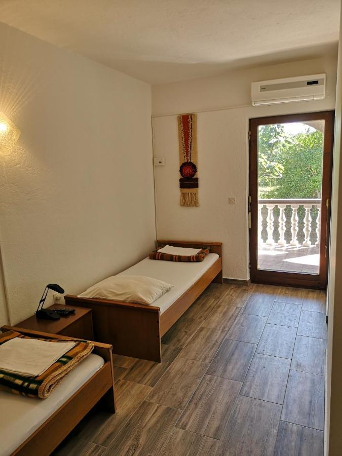 Apartments Mint Povljana - 50M From Sandy Beach Dış mekan fotoğraf